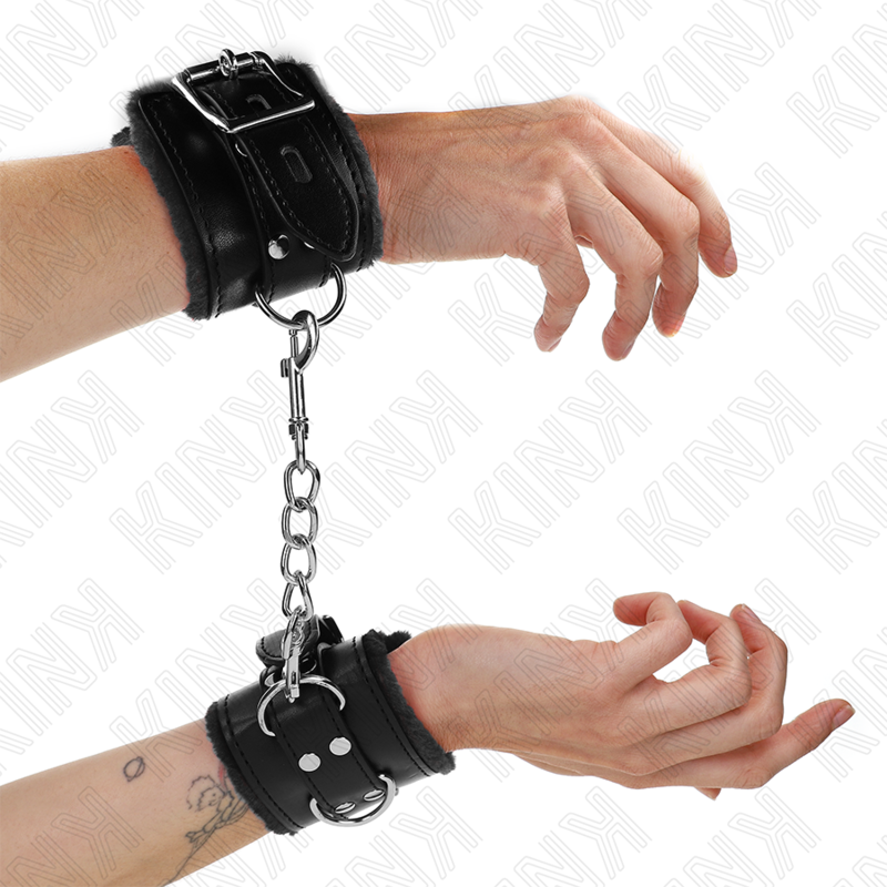 KINK - BRACELET REMBOURRÉ DE FOURRURE NOIRE AVEC CEINTURE NOIRE RÉGLABLE 17-29 CM X 6 CM