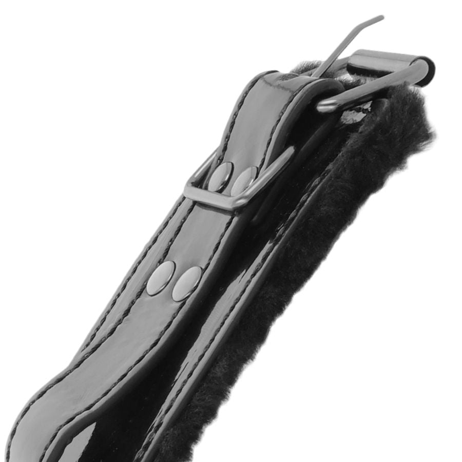 DARKNESS - MENOTTES RÉGLABLES EN CUIR NOIR AVEC CADENAS