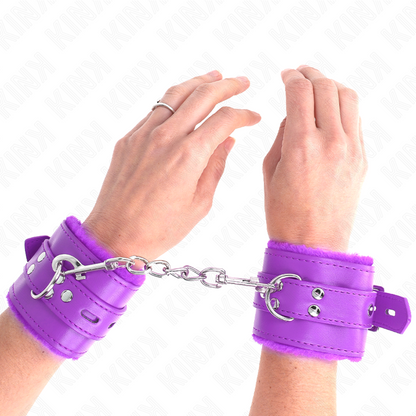 KINK - MANCHETTES EN FOURRURE REMBOURRÉE AVEC TROUS CARRÉS VIOLET ET CEINTURE VIOLET AJUSTABLE 17-29 CM X 6 CM